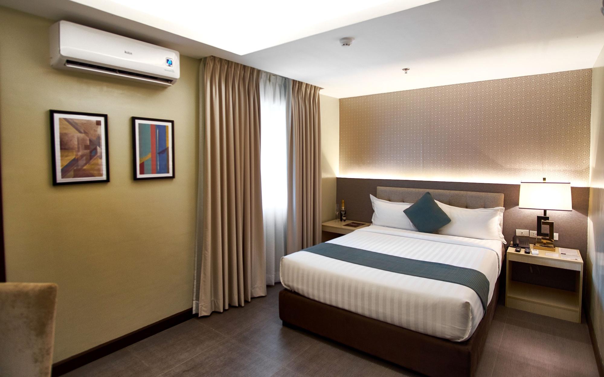 J7 Hotel Iloilo City Dış mekan fotoğraf