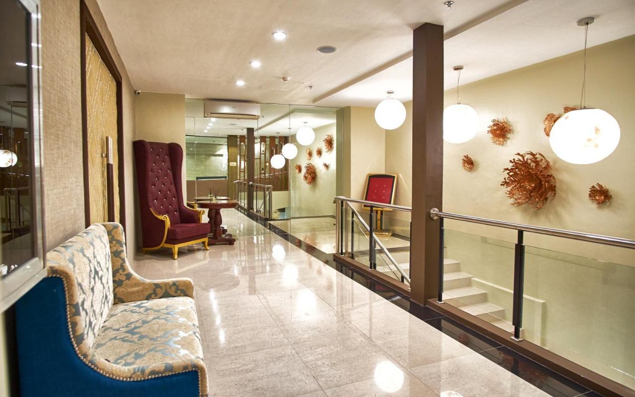 J7 Hotel Iloilo City Dış mekan fotoğraf