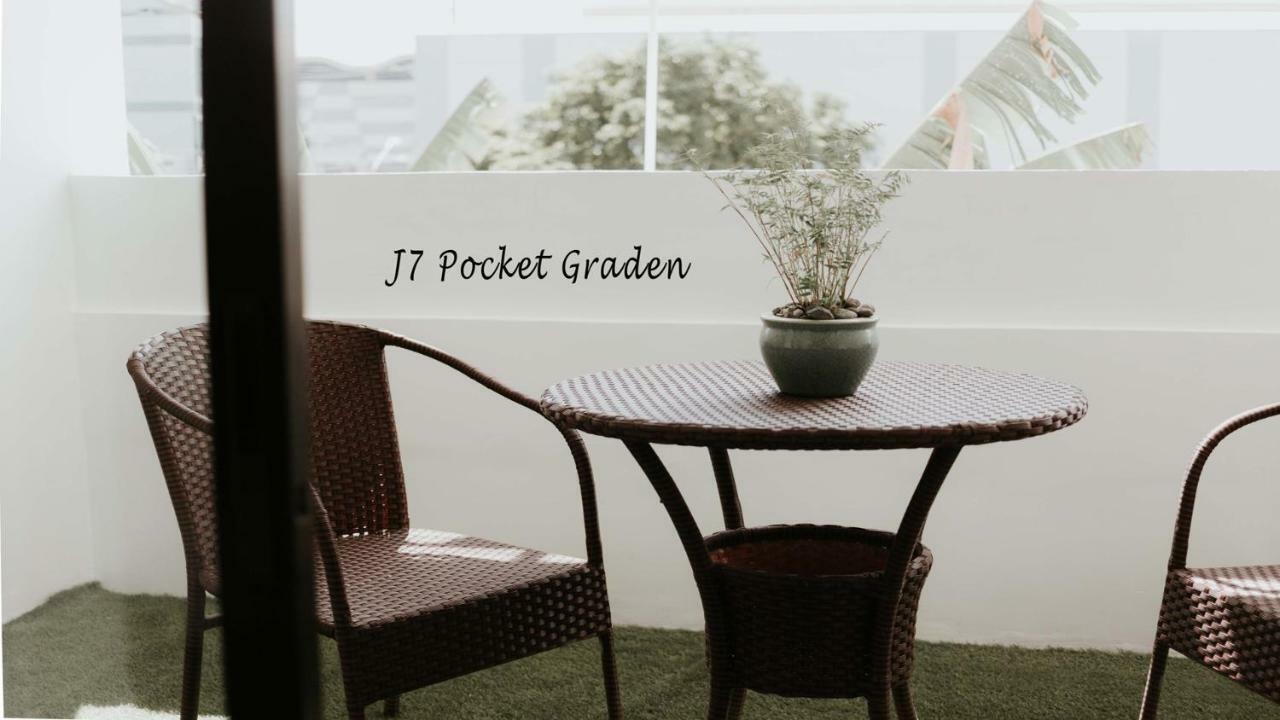 J7 Hotel Iloilo City Dış mekan fotoğraf